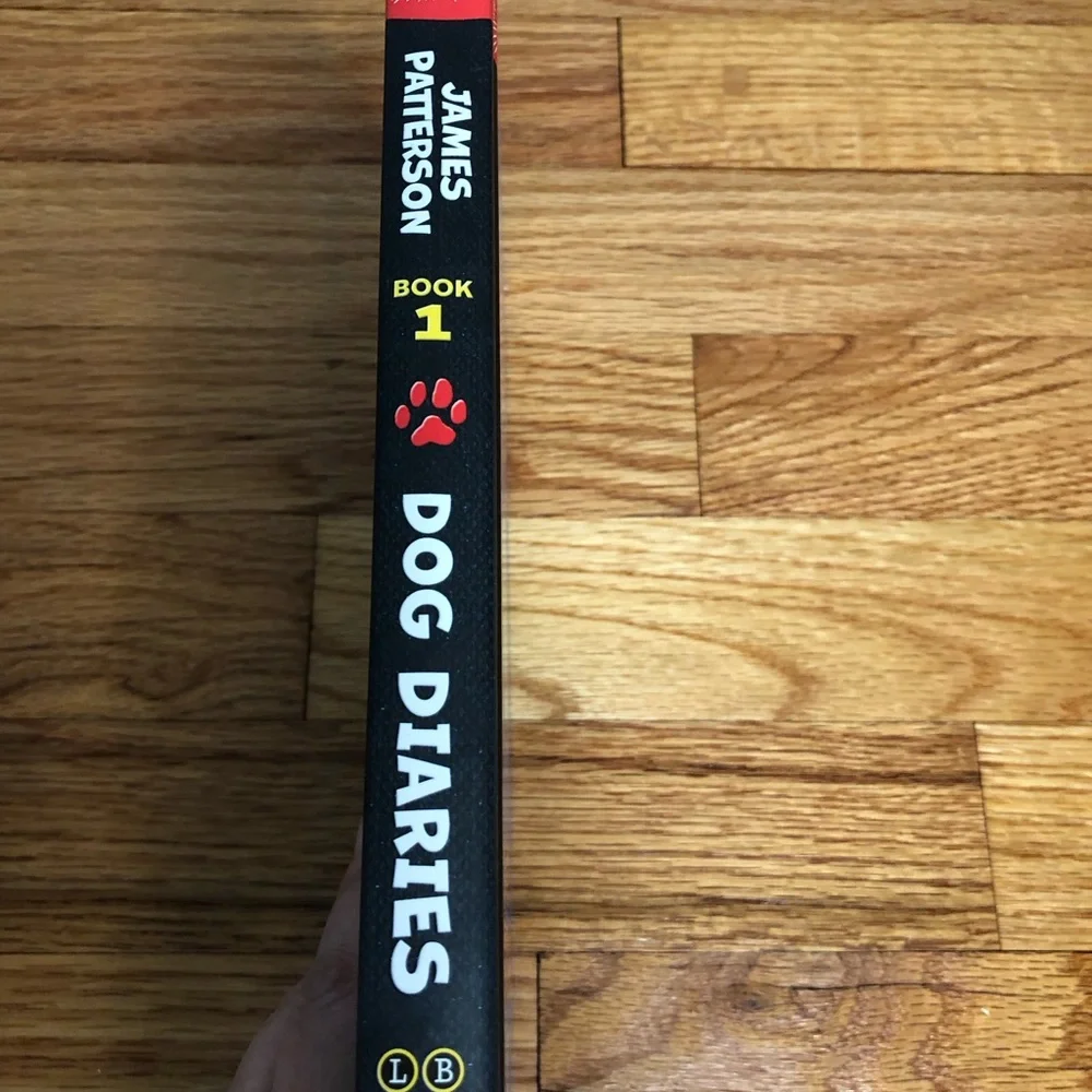 Book bundle two books Bad Kitty and Dog Diaries - Picture 4 of 10